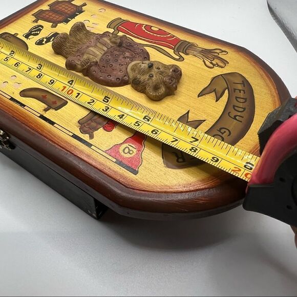 Vintage Wooden Key Box Teddy Golfer. Wooden Key Cabinet With Hooks. - Picture 9 of 10